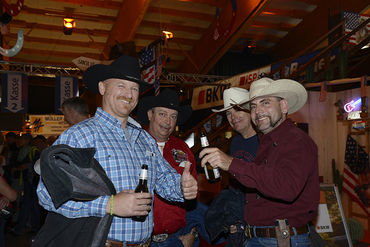 bars_country_night_4.jpg bars_country_night_4.jpg